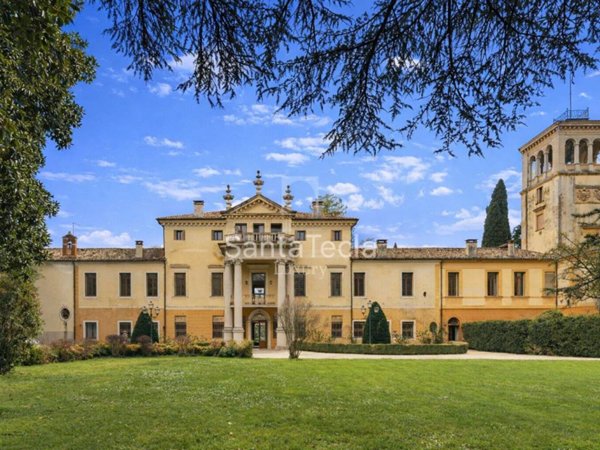intera palazzina in vendita a Bassano del Grappa