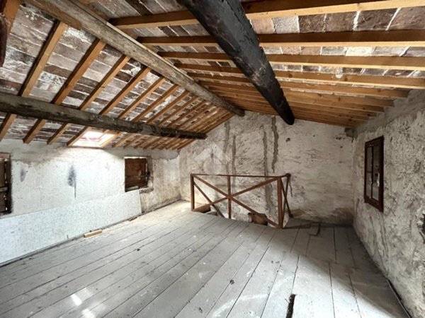 casa indipendente in vendita a Bassano del Grappa in zona Campese