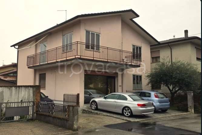 ufficio in vendita a Bassano del Grappa