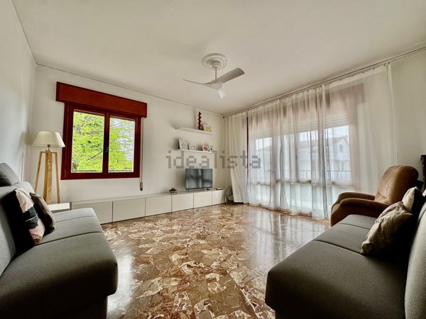 casa indipendente in vendita a Bassano del Grappa in zona Marchesane