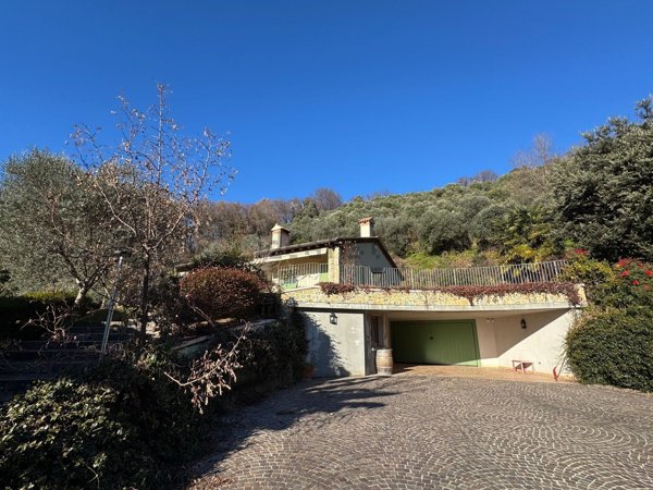 casa indipendente in vendita a Bassano del Grappa