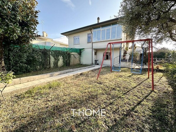 casa indipendente in vendita a Bassano del Grappa