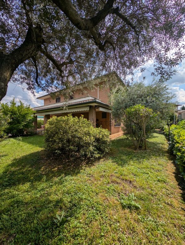 casa indipendente in vendita a Bassano del Grappa
