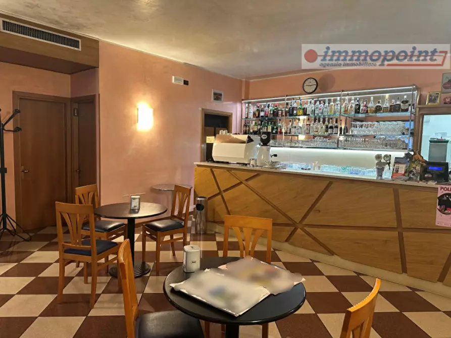 negozio in vendita a Bassano del Grappa