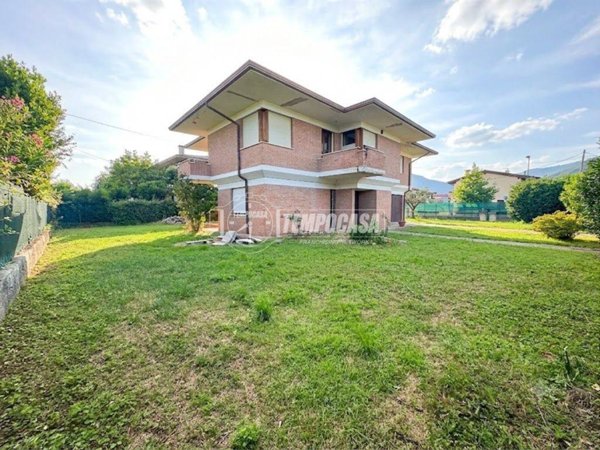 casa indipendente in vendita a Bassano del Grappa