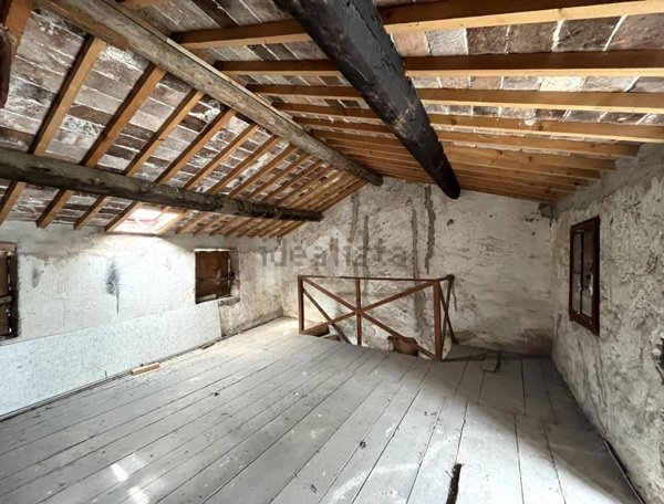 casa indipendente in vendita a Bassano del Grappa