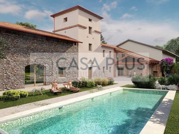 casa indipendente in vendita a Bassano del Grappa