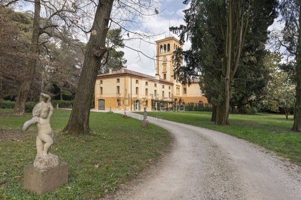 casa indipendente in vendita a Bassano del Grappa in zona Ponte Storto