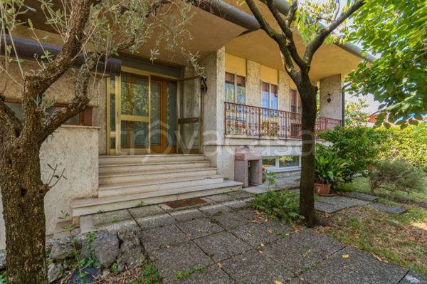 casa indipendente in vendita a Bassano del Grappa