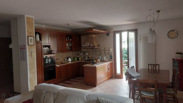 casa indipendente in vendita a Bassano del Grappa in zona Marchesane