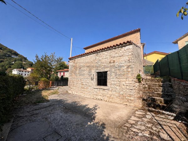 casa indipendente in vendita a Bassano del Grappa