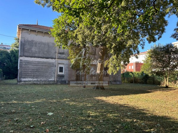 casa indipendente in vendita a Bassano del Grappa