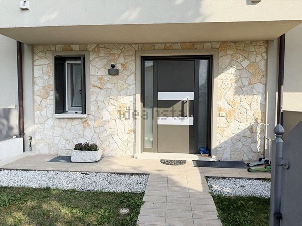 casa indipendente in vendita a Bassano del Grappa