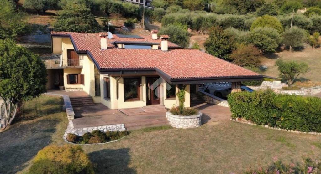 casa indipendente in vendita a Bassano del Grappa