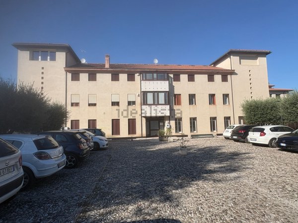 ufficio in vendita a Bassano del Grappa