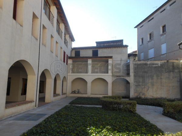 box auto in vendita a Bassano del Grappa
