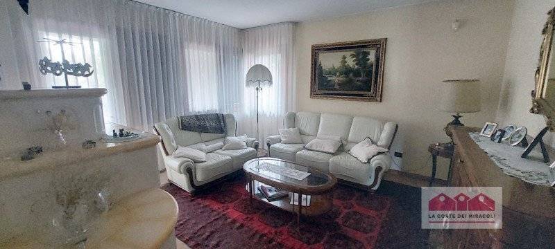 casa indipendente in vendita a Bassano del Grappa