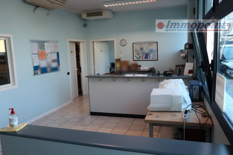ufficio in vendita a Bassano del Grappa in zona Ponte Storto