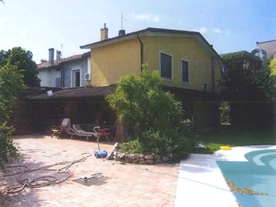 casa indipendente in vendita a Bolzano Vicentino