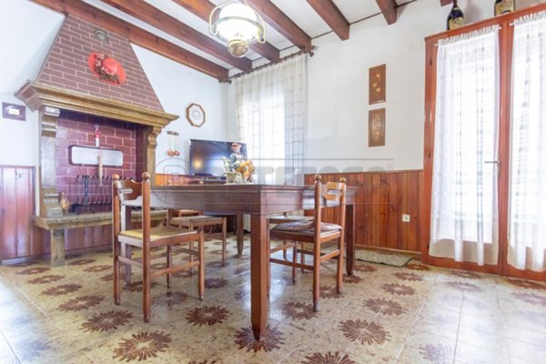 casa indipendente in vendita a Bolzano Vicentino