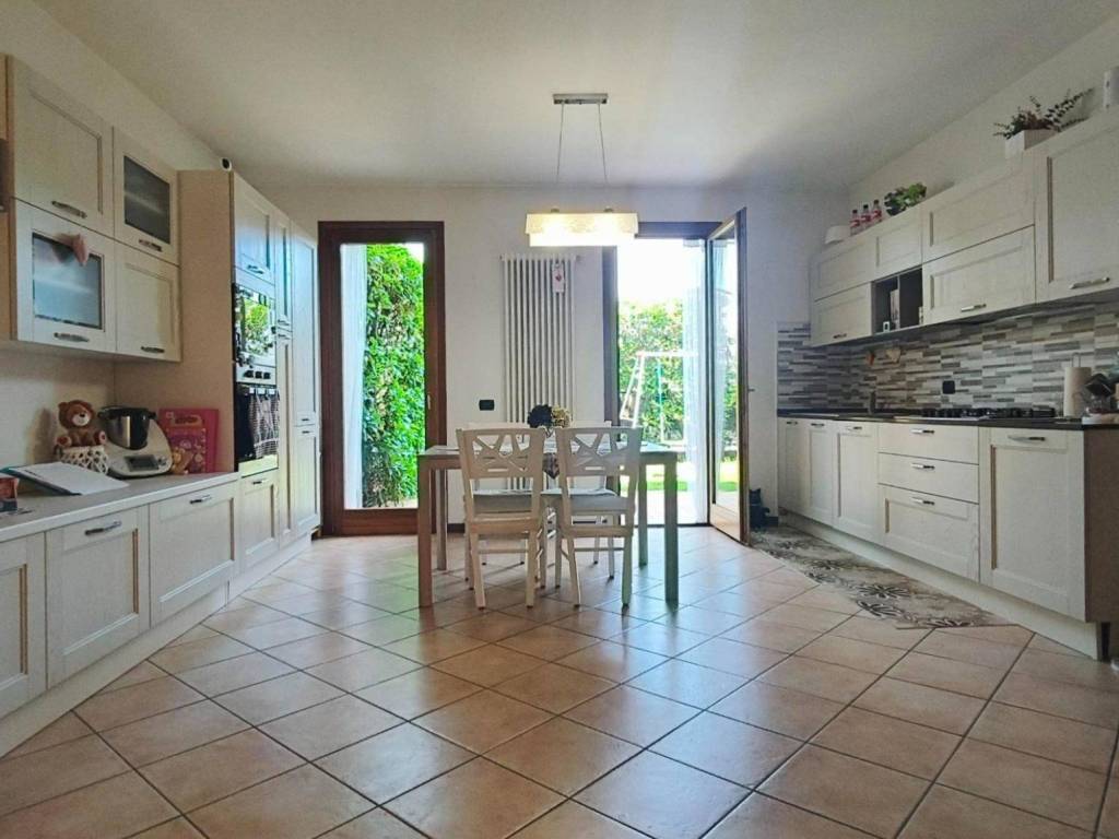 appartamento in vendita a Bolzano Vicentino