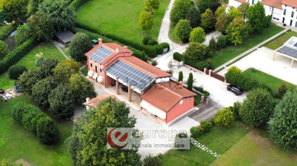 casa indipendente in vendita a Bolzano Vicentino