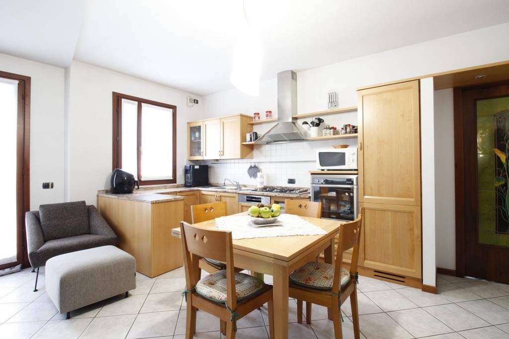 appartamento in vendita a Bolzano Vicentino in zona Lisiera