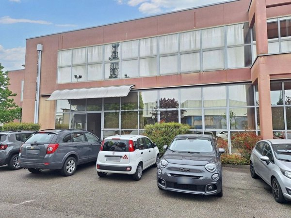 locale di sgombero in vendita a Bolzano Vicentino