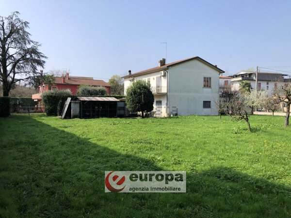 casa indipendente in vendita a Bolzano Vicentino in zona Ospedaletto
