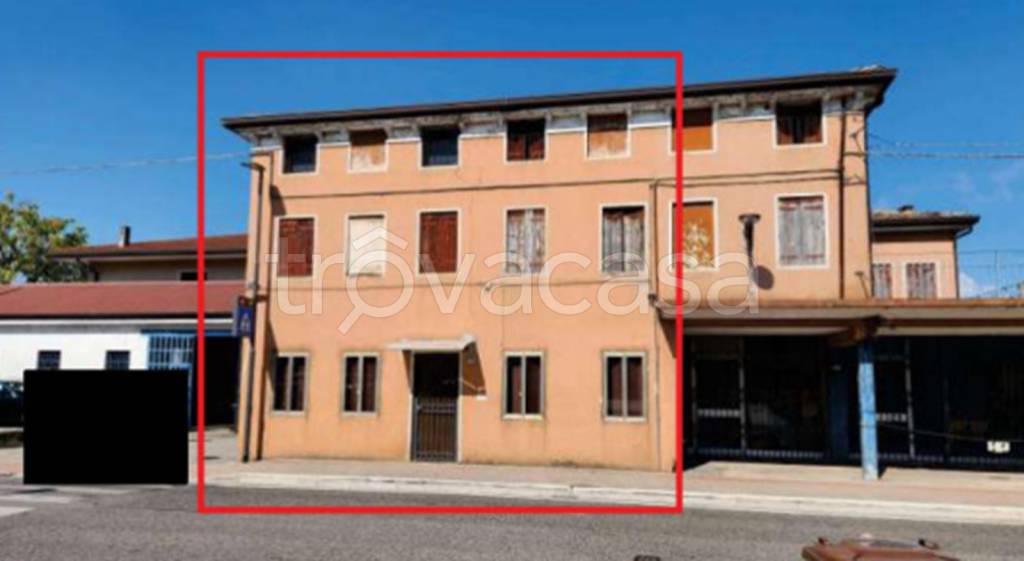casa indipendente in vendita a Bolzano Vicentino