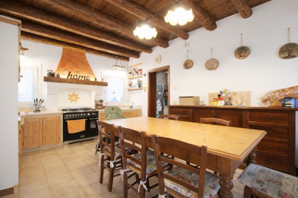 casa indipendente in vendita a Bolzano Vicentino