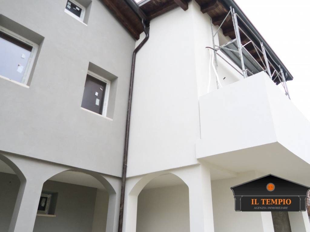 casa indipendente in vendita a Bolzano Vicentino