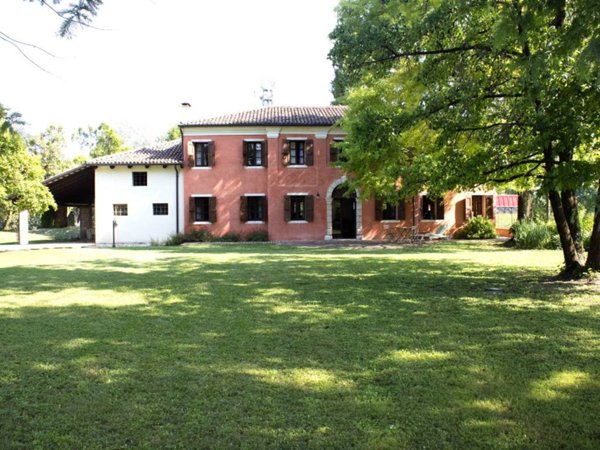 casa indipendente in vendita a Bolzano Vicentino in zona Lisiera