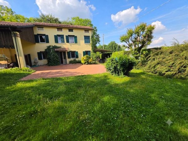 casa indipendente in vendita a Bolzano Vicentino in zona Lisiera