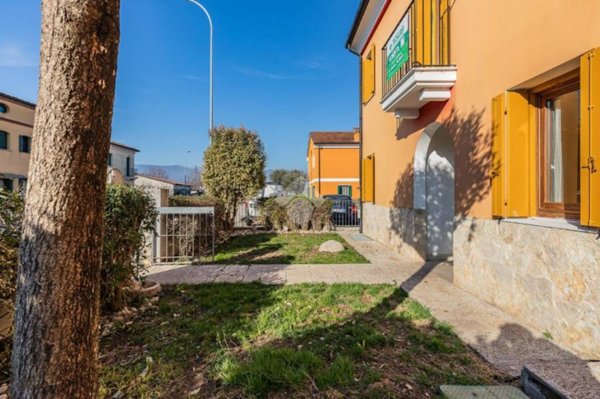 casa indipendente in vendita a Breganze in zona Maragnole