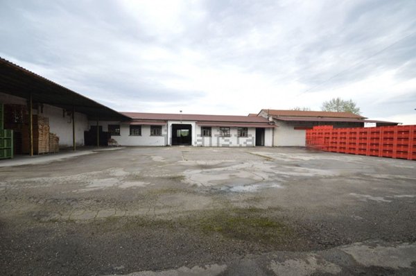 locale di sgombero in vendita a Breganze