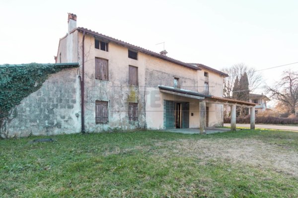 casa indipendente in vendita a Breganze