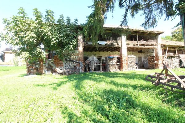 casale in vendita a Breganze in zona Maragnole