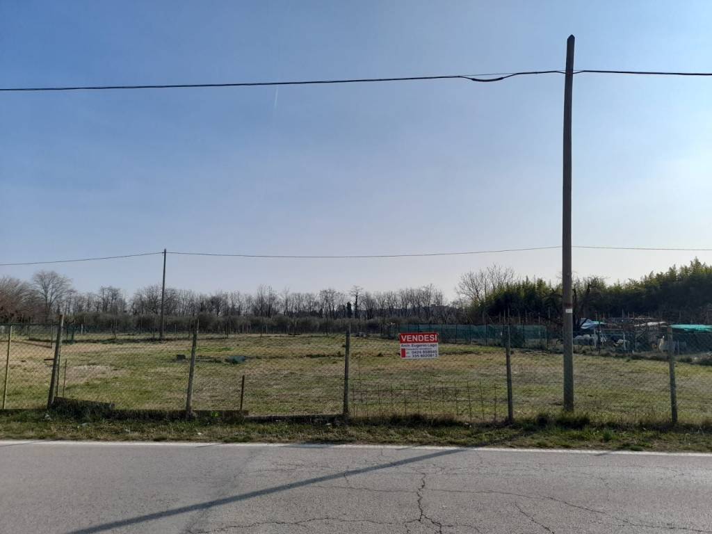 terreno edificabile in vendita a Breganze