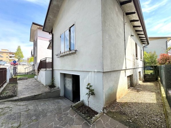 casa indipendente in vendita a Breganze