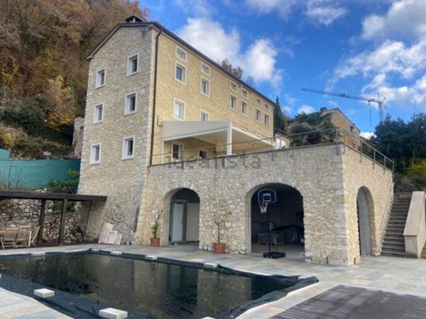 casa indipendente in vendita a Breganze