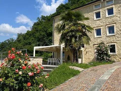 casa indipendente in vendita a Breganze