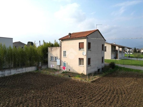 casa indipendente in vendita a Breganze in zona Maragnole