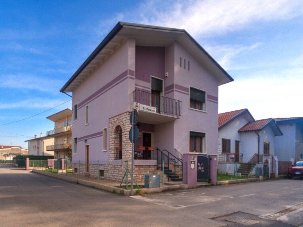 casa indipendente in vendita a Breganze
