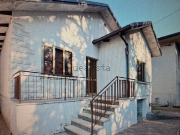 casa indipendente in vendita a Breganze