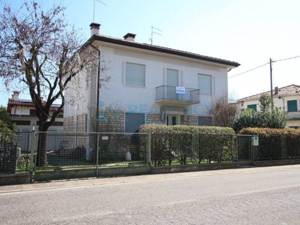casa indipendente in vendita a Breganze