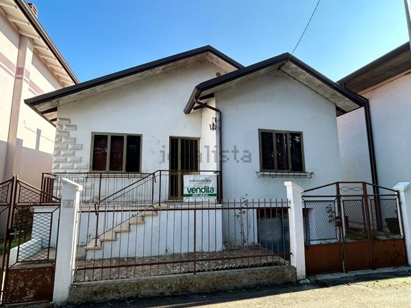 casa indipendente in vendita a Breganze