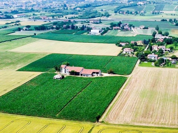 casa indipendente in vendita a Breganze