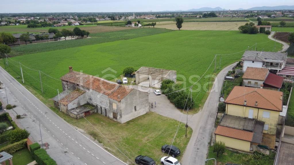 casa indipendente in vendita a Breganze
