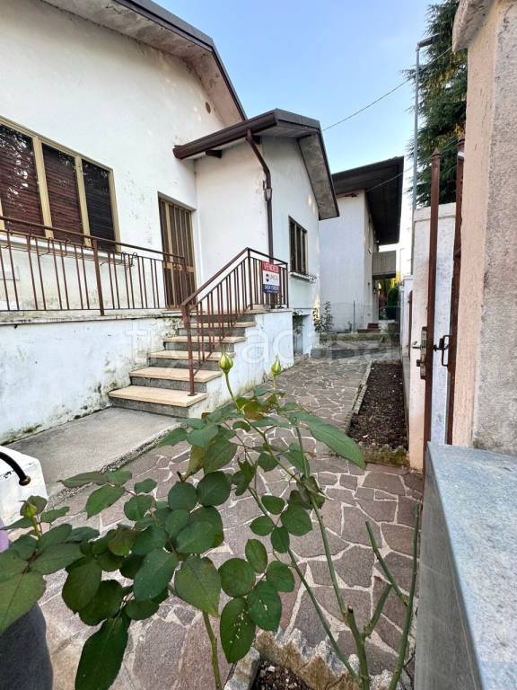 casa indipendente in vendita a Breganze